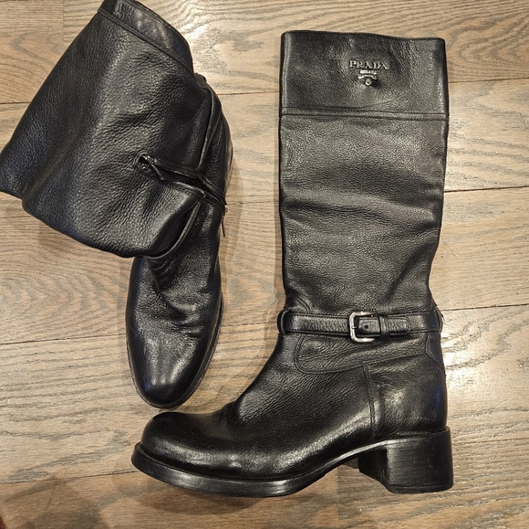 Prada Women's Black Leather Boots size 41 - Picture 2 of 4